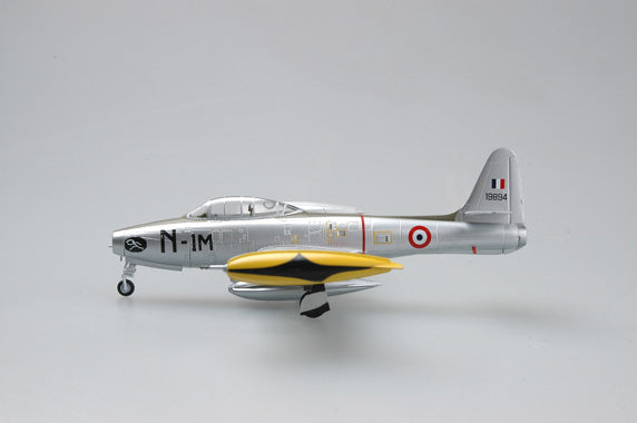 prebuilt 1/72 scale F-84G Thunderjet aircraft model 36802