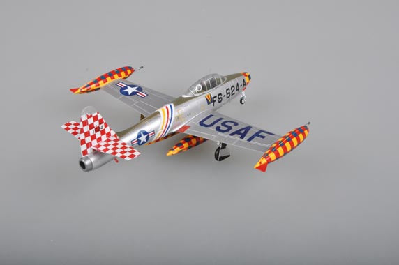 prebuilt 1/72 scale F-84E Thunderjet model 37107