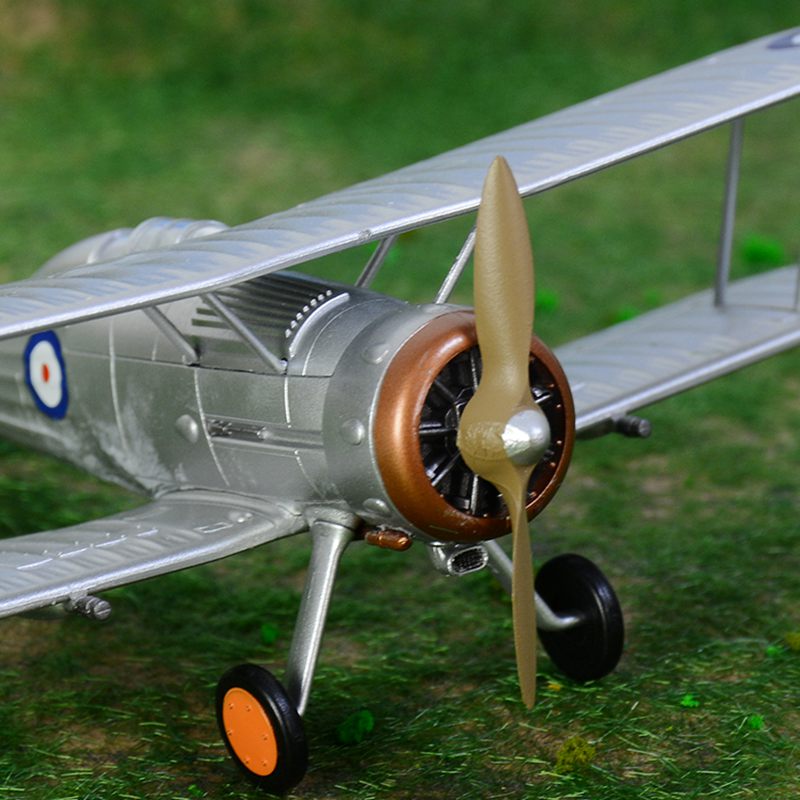 pre-painted military model airplane collectible