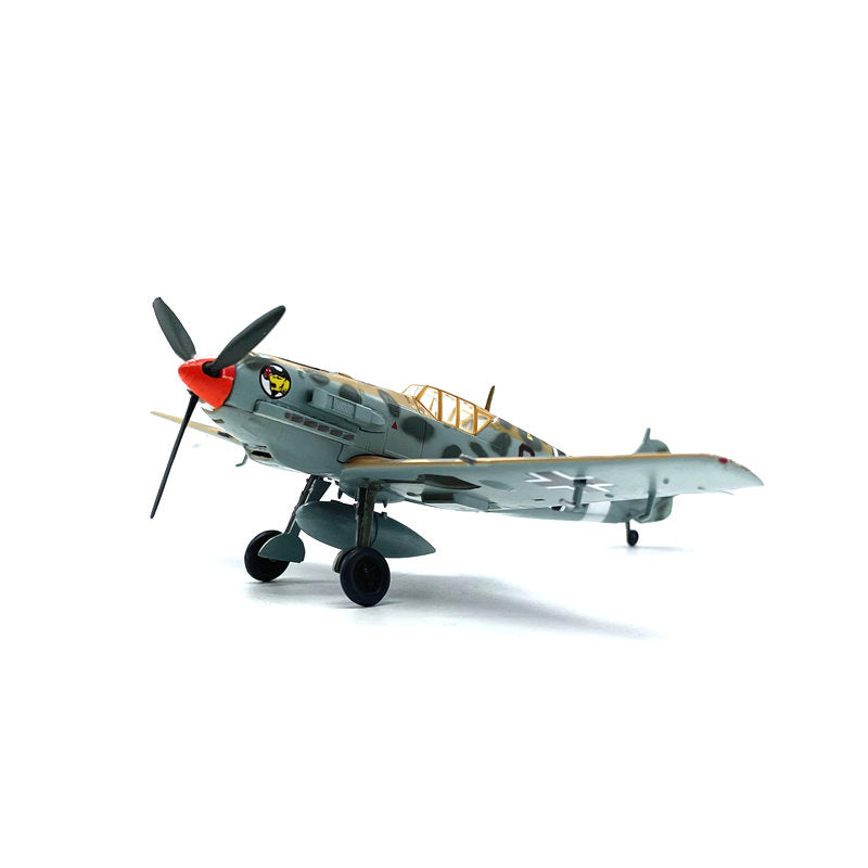 1/72 scale prebuilt Bf 109E-7 fighter aircraft model 37277