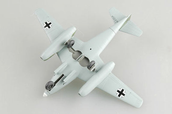 prebuilt 1/72 scale Me 262 A-2a aircraft model 36405