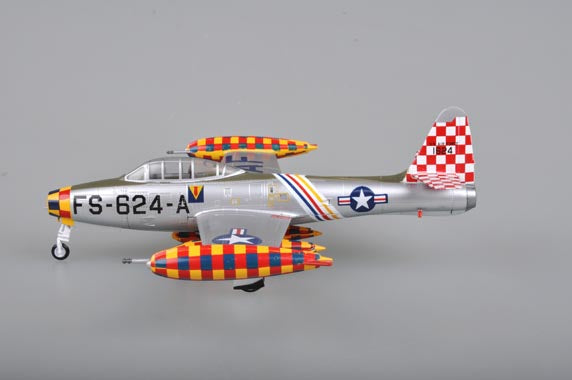 prebuilt 1/72 scale F-84E Thunderjet model 37107