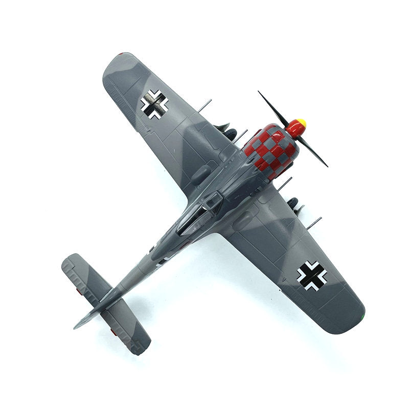 prebuilt 1/72 scale Fw 190 A-6 fighter aircraft model 36403