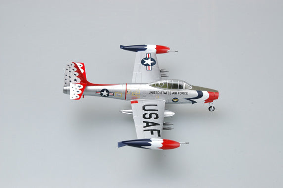 Republic F-84G Thunderjet American turbojet fighter-bomber aircraft  pre-built 1/72 scale plastic collectible military model