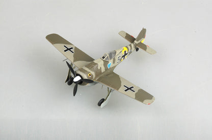 prebuilt 1/72 scale Fw 190 A-6 fighter aircraft model 36402