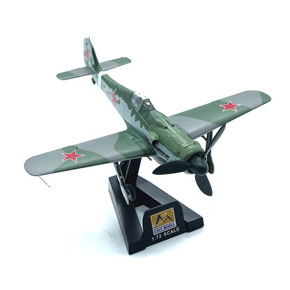 1/72 scale prebuilt Fw 190 D-9 German fighter airplane model 37263