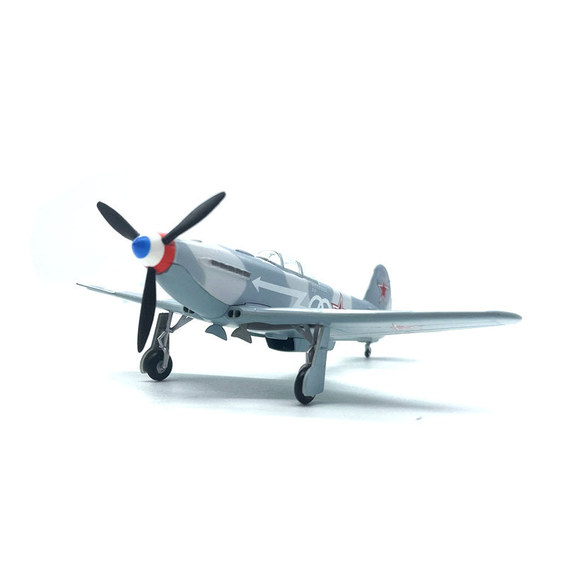 1/72 scale prebuilt Yak-3 WWII fighter aircraft model 37230