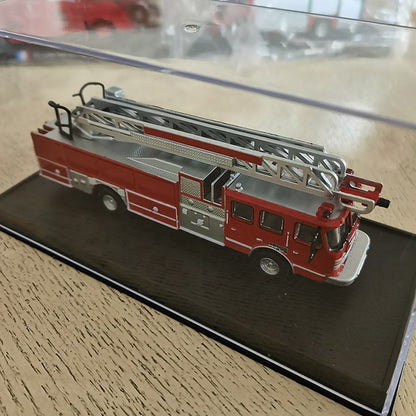 1/87 American fire engine TRUCK, 1/72 Mercedes benz Praga IFA W50
