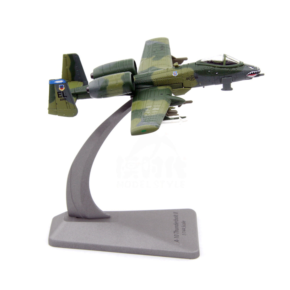 1/144 scale A-10 Thunderbolt II jet aircraft diecast model