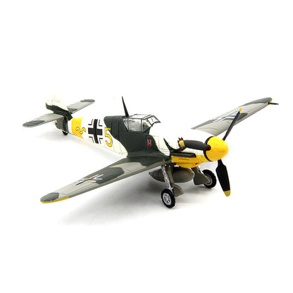 1/72 scale diecast Bf 109 fighter aircraft model