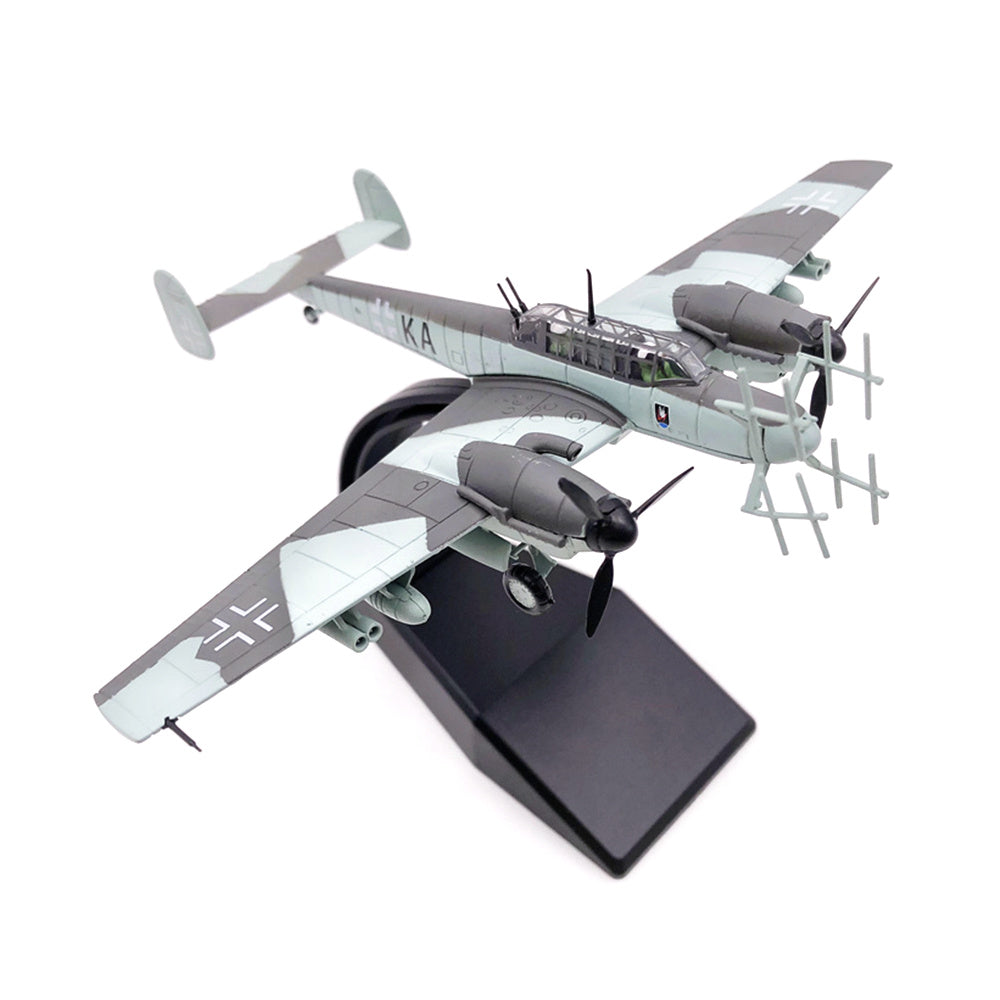 1/100 scale diecast Bf 110 fighter bomber aircraft model