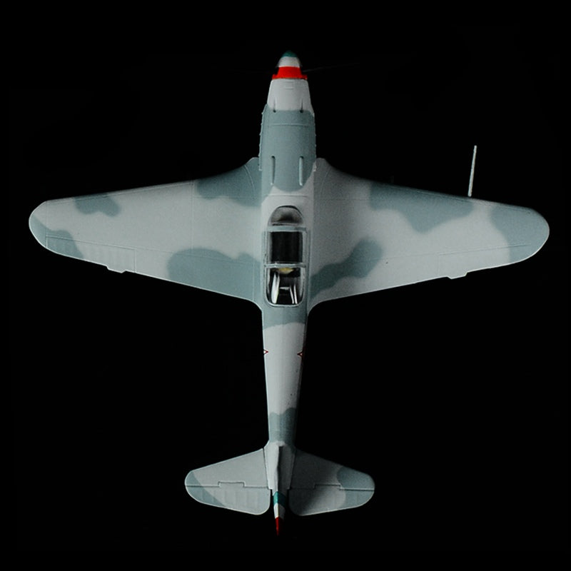 37229 model Yak-3 fighter airplane