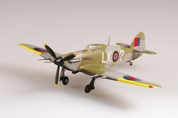 1/72 scale prebuilt Hurricane Mk II fighter aircraft model 37241