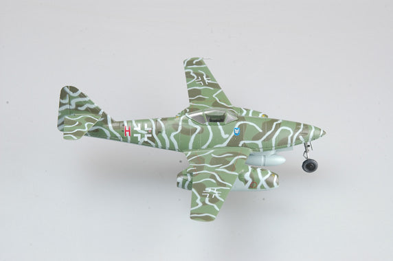 prebuilt 1/72 scale Me 262 A-1a Schwalbe fighter aircraft model 36365