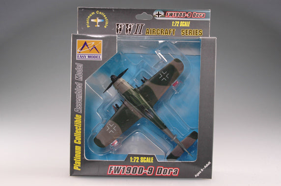 1/72 scale prebuilt Fw 190 fighter aircraft model 37261