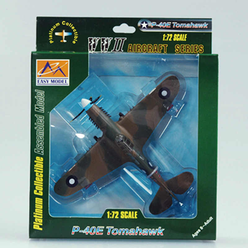 1/72 scale P-40E Tomahawk fighter aircraft model 37271