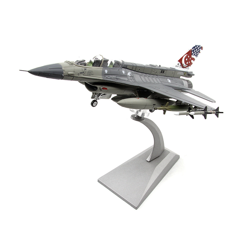 1/72 scale diecast F-16 Fighting Falcon aircraft model