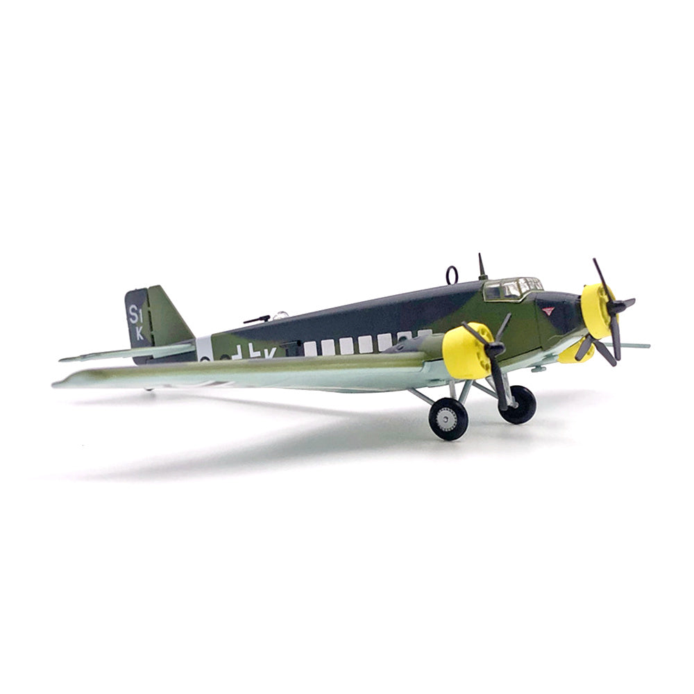 1/144 scale diecast Ju-52 transport aircraft model