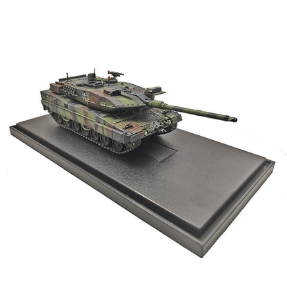 1/72 scale diecast Leopard 2A7 tank model