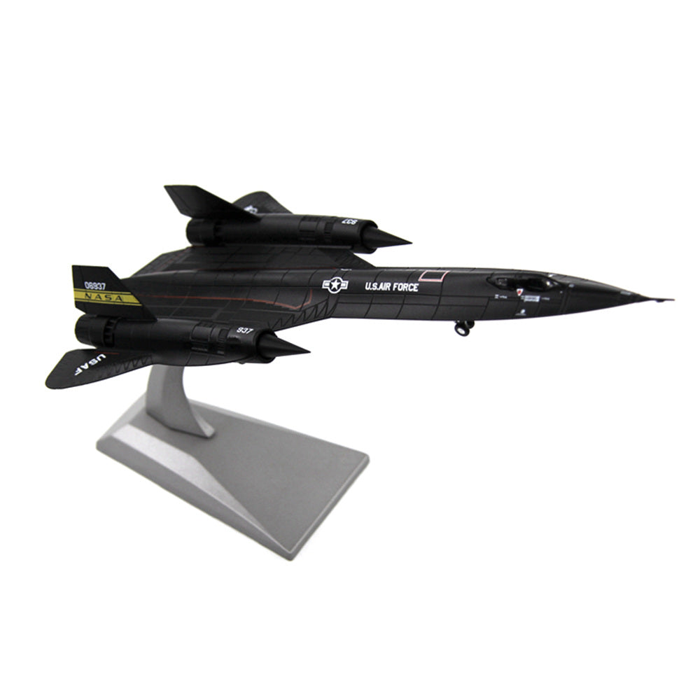 1/144 scale diecast SR-71 Blackbird aircraft model