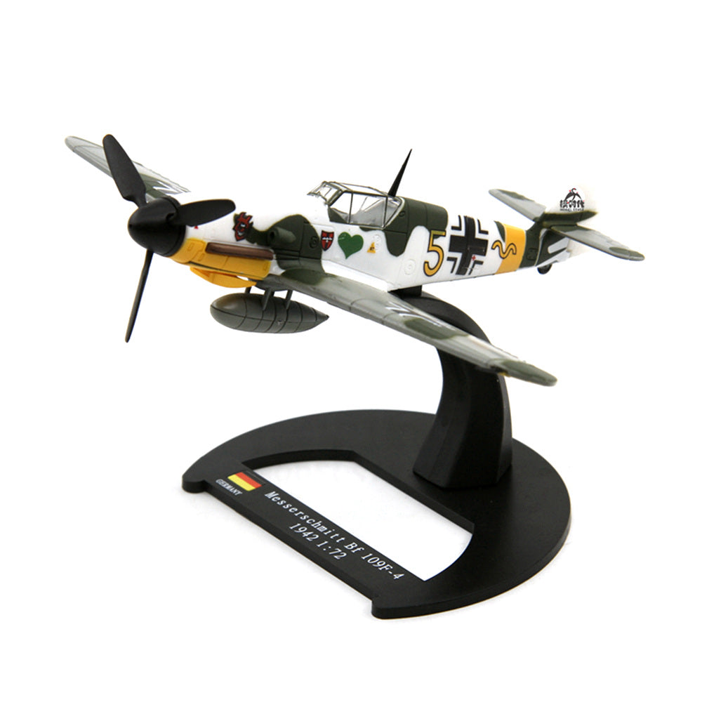 1/72 scale diecast Bf 109 aircraft model