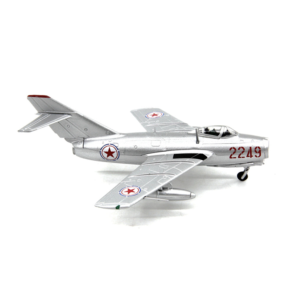 1/72 scale diecast MiG-15 fighter aircraft model