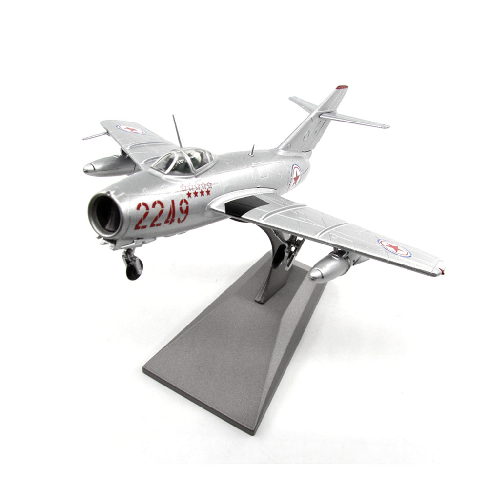 1/72 scale diecast MiG-15 fighter aircraft model