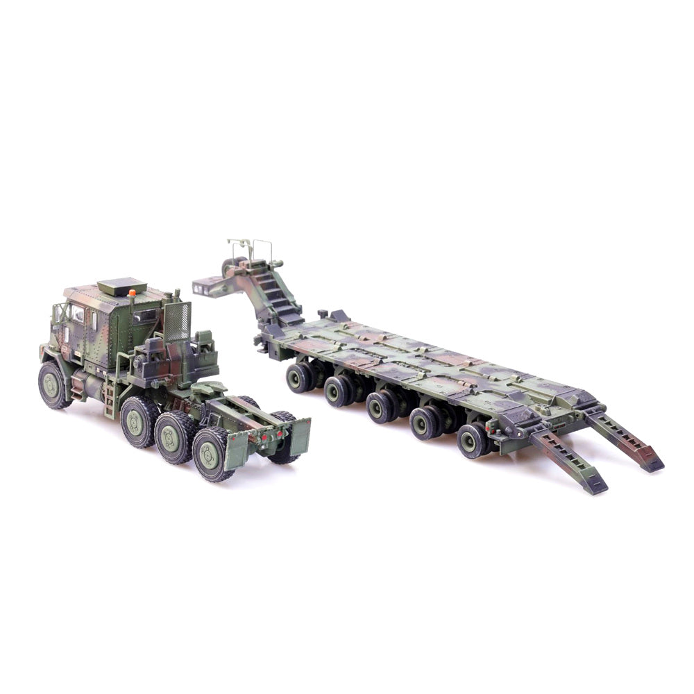 1/72 scale diecast M1070 tank transporter tractor model