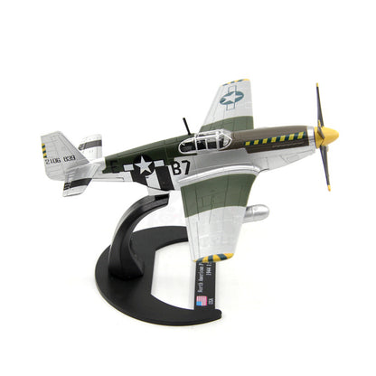 1/72 scale diecast P-51B Mustang aircraft model