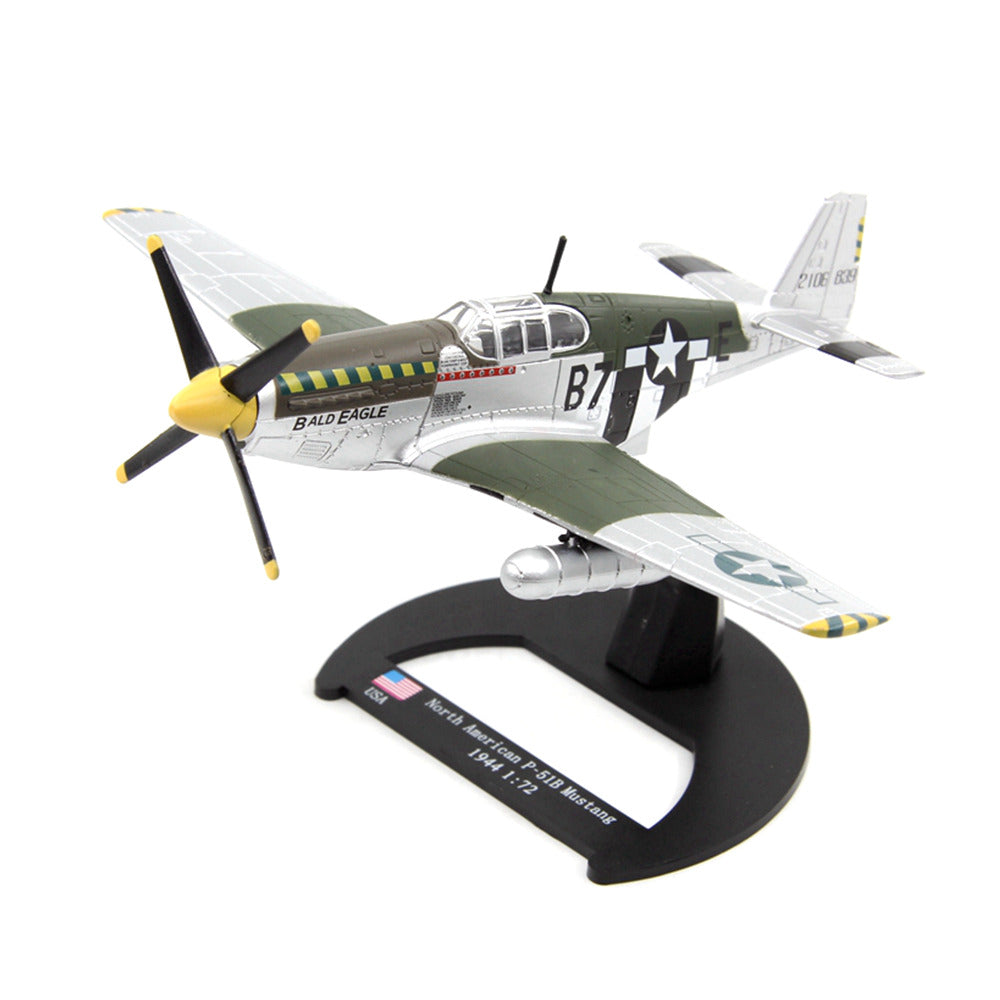 1/72 scale diecast P-51B Mustang aircraft model