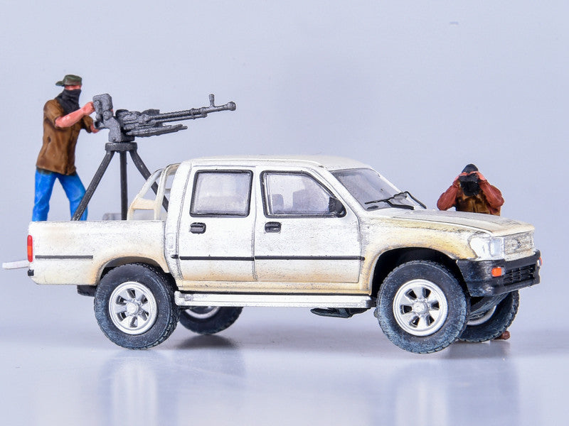 1/72 scale diecast pickup truck with DShK machine gun figures model