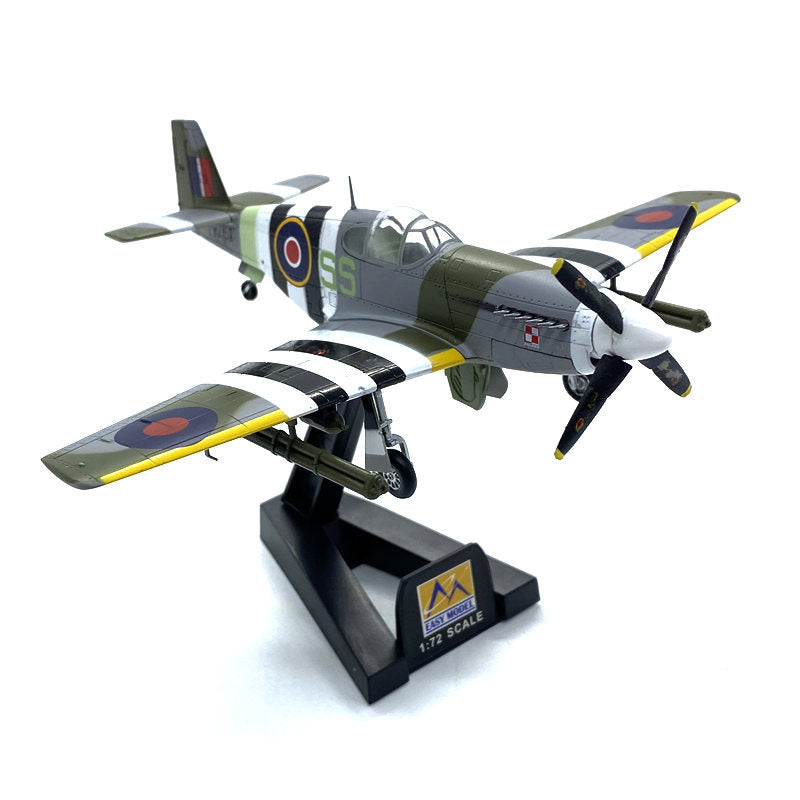 prebuilt 1/72 scale P-51B Mustang aircraft model 36356