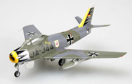 prebuilt 1/72 scale F-86 Sabrejet aircraft model 37103