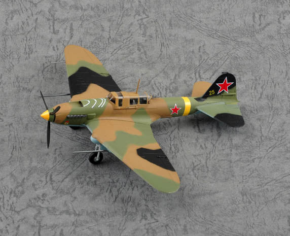 prebuilt 1/72 scale Il-2m3 Shturmovik aircraft model 36413