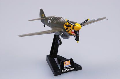 1/72 scale P-40E Kittyhawk fighter aircraft collectible model 37272