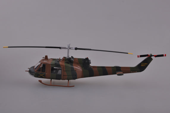 prebuilt 1/72 scale UH-1B Huey US military helicopter model 36910