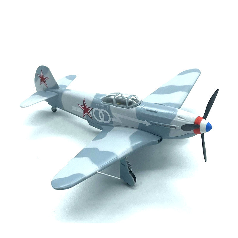 1/72 scale prebuilt Yak-3 WWII fighter aircraft model 37230