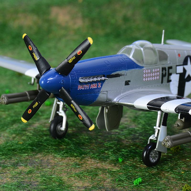 prebuilt 1/72 scale P-51B Mustang fighter aircraft model 36355