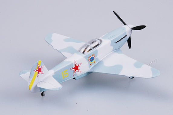 1/72 scale prebuilt Yak-3 fighter airplane model 37228