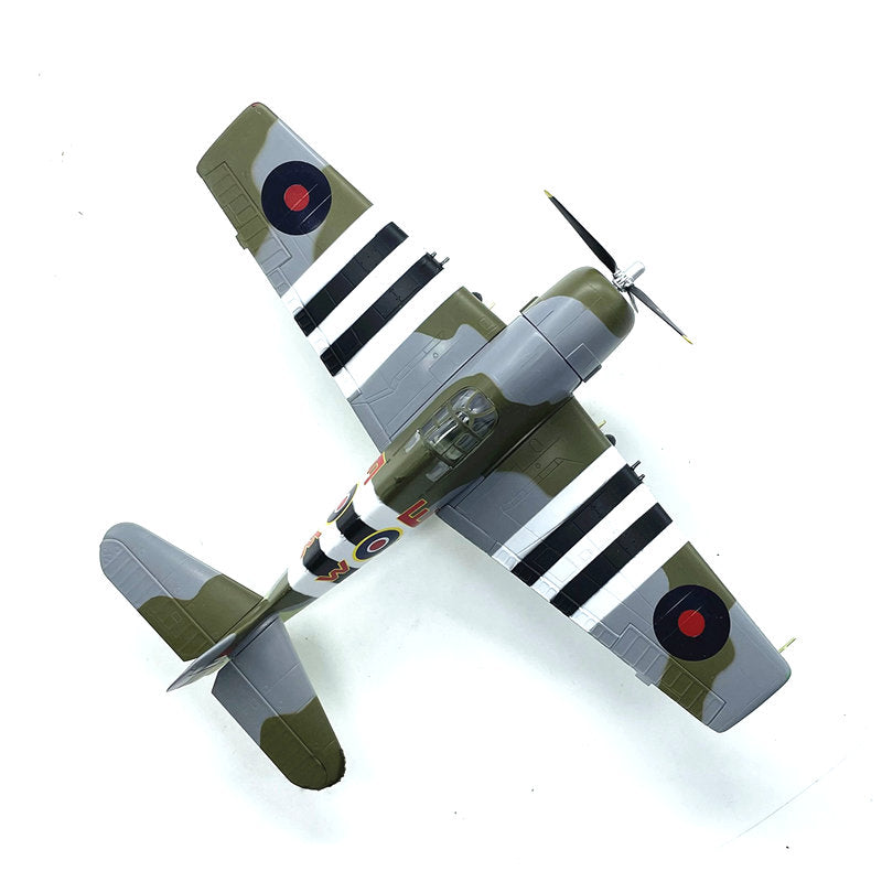 prebuilt 1/72 scale F6F Hellcat aircraft model 37200