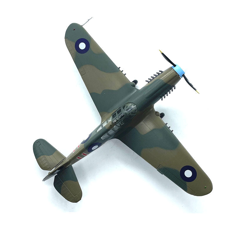 1/72 scale P-40E Tomahawk fighter aircraft model 37271