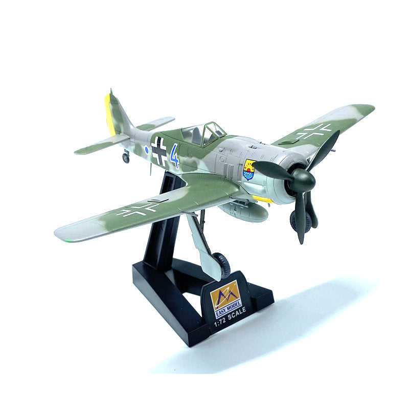 prebuilt 1:72 scale Fw 190 fighter aircraft model 36363