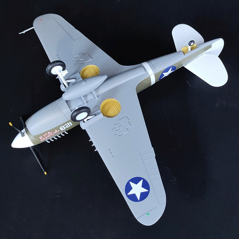 prebuilt 1/48 scale P-40 Warhawk aircraft model 39311 bottom view