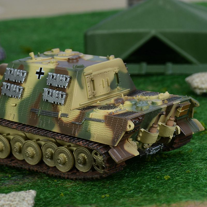 pre-painted plastic model 36113 Jagdtiger