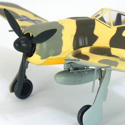 prebuilt 1/72 scale Fw 190 A-6 fighter aircraft model 36400