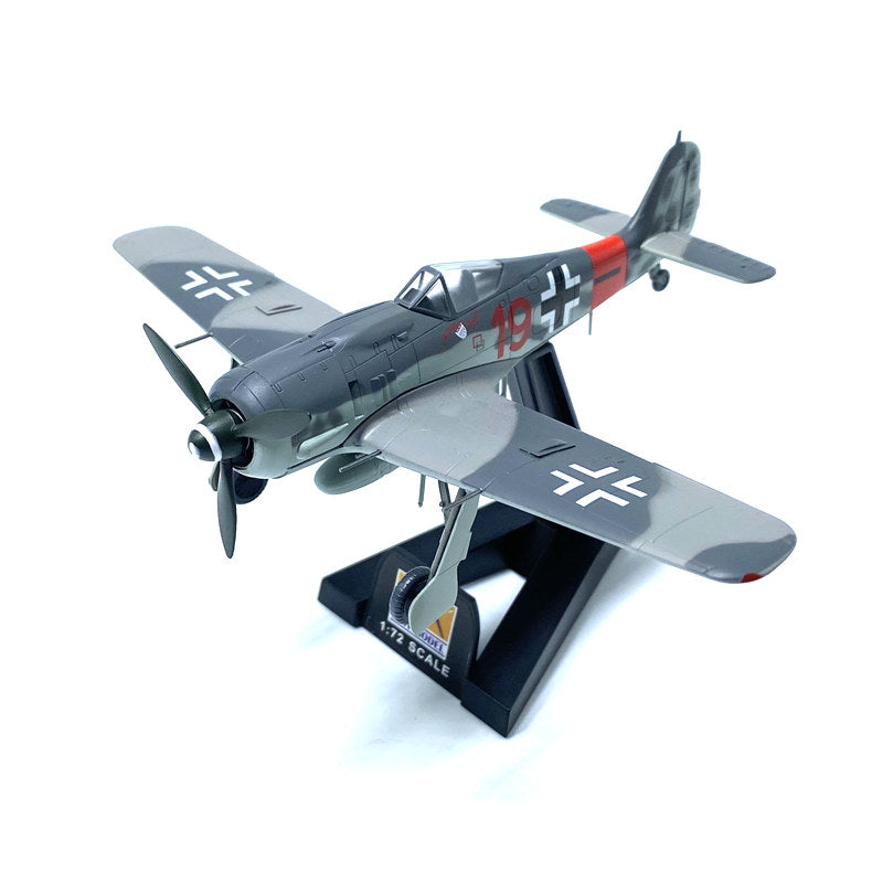 prebuilt 1/72 scale Fw 190 A-9 German WWII fighter model 36361