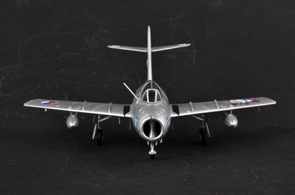 prebuilt 1/72 scale MiG-15 aircraft model 37137