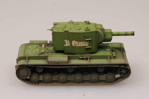 Kliment Voroshilov KV-2 Soviet heavy tank 1/72 scale pre-built plastic  collectible model