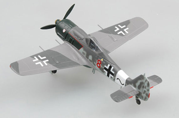 prebuilt 1/72 scale Fw 190 A-8 German fighter model 36364