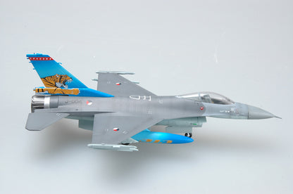 prebuilt 1/72 scale F-16A Fighting Falcon aircraft model 37126